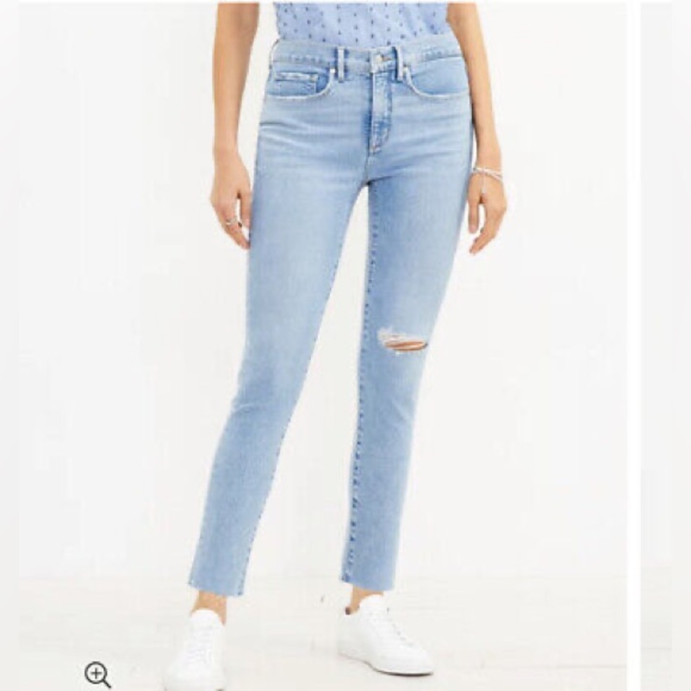 Loft Frayed Mid-Rise Skinny Jeans in Authentic Light Indigo Wash - Curvy Sz 26R